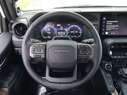 Used 2025 Toyota Land Cruiser w/ Premium Package AWD/4WD image 17