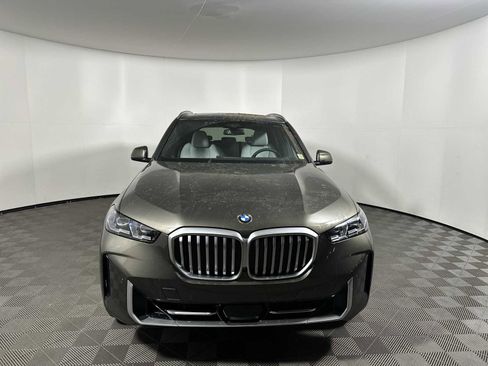 New 2026 BMW X5 xDrive40i w/ Executive Package image 5