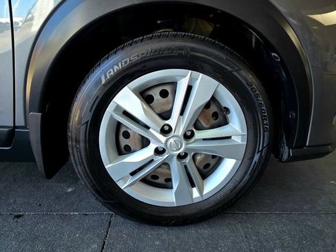 Used 2021 Nissan Kicks S FWD image 26