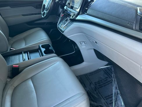 Used 2021 Honda Odyssey EX-L image 18