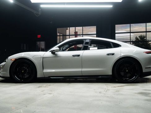 Used 2022 Porsche Taycan Turbo w/ Performance Package AWD/4WD image 19