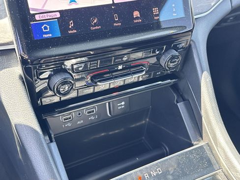 New 2025 Jeep Grand Cherokee L Limited w/ Black Appearance Package image 27