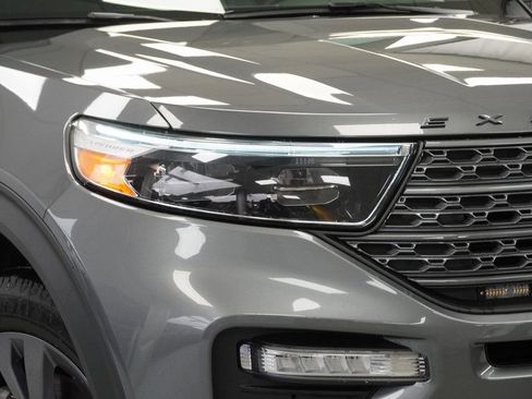 Used 2023 Ford Explorer XLT w/ Equipment Group 202A image 6