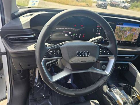 Used 2025 Audi Q5 Prestige AWD/4WD image 27