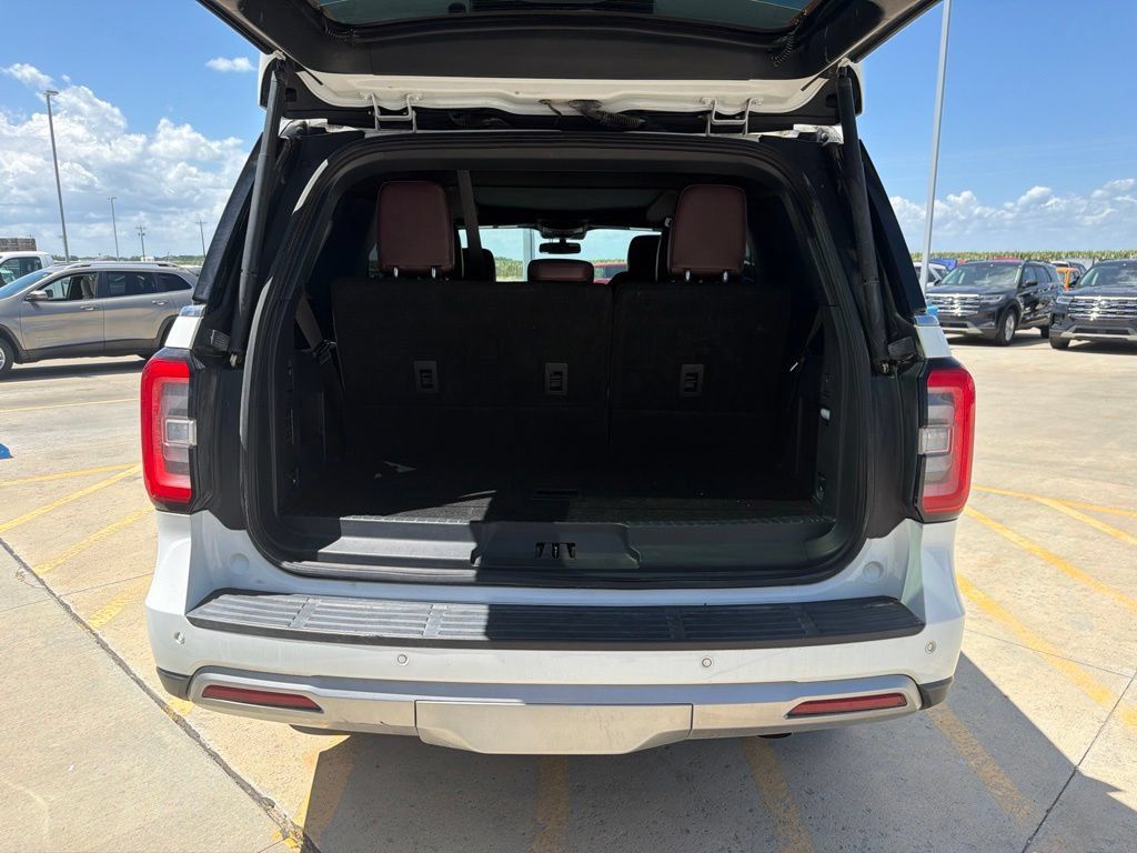 Used 2023 Ford Expedition Limited AWD/4WD image 21