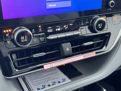 New 2026 Toyota Highlander Platinum image 31