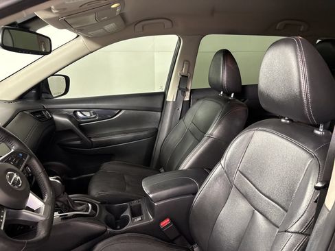 Used 2019 Nissan Rogue SL FWD image 29