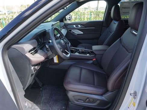 New 2026 Ford Explorer Platinum image 29