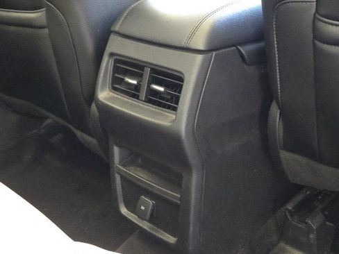 Used 2018 Ford Edge SEL w/ Equipment Group 201A AWD/4WD image 9