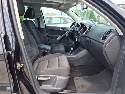 Used 2009 Volkswagen Tiguan SE AWD/4WD image 29