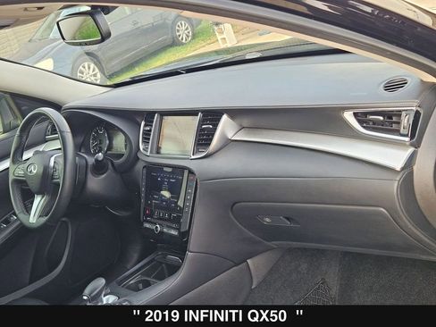 Used 2019 INFINITI QX50 Essential w/ Protection Package image 27