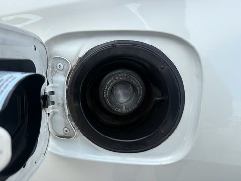 Certified 2018 Honda Pilot Touring image 40
