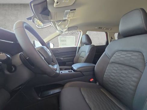 New 2026 Nissan Pathfinder SV AWD/4WD image 19