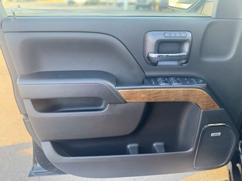 Used 2018 Chevrolet Silverado 1500 LTZ w/ Texas Edition image 7