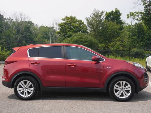 Used 2018 Kia Sportage LX AWD/4WD image 15