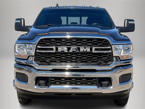 Used 2024 RAM 3500 Tradesman w/ Chrome Appearance Group image 3