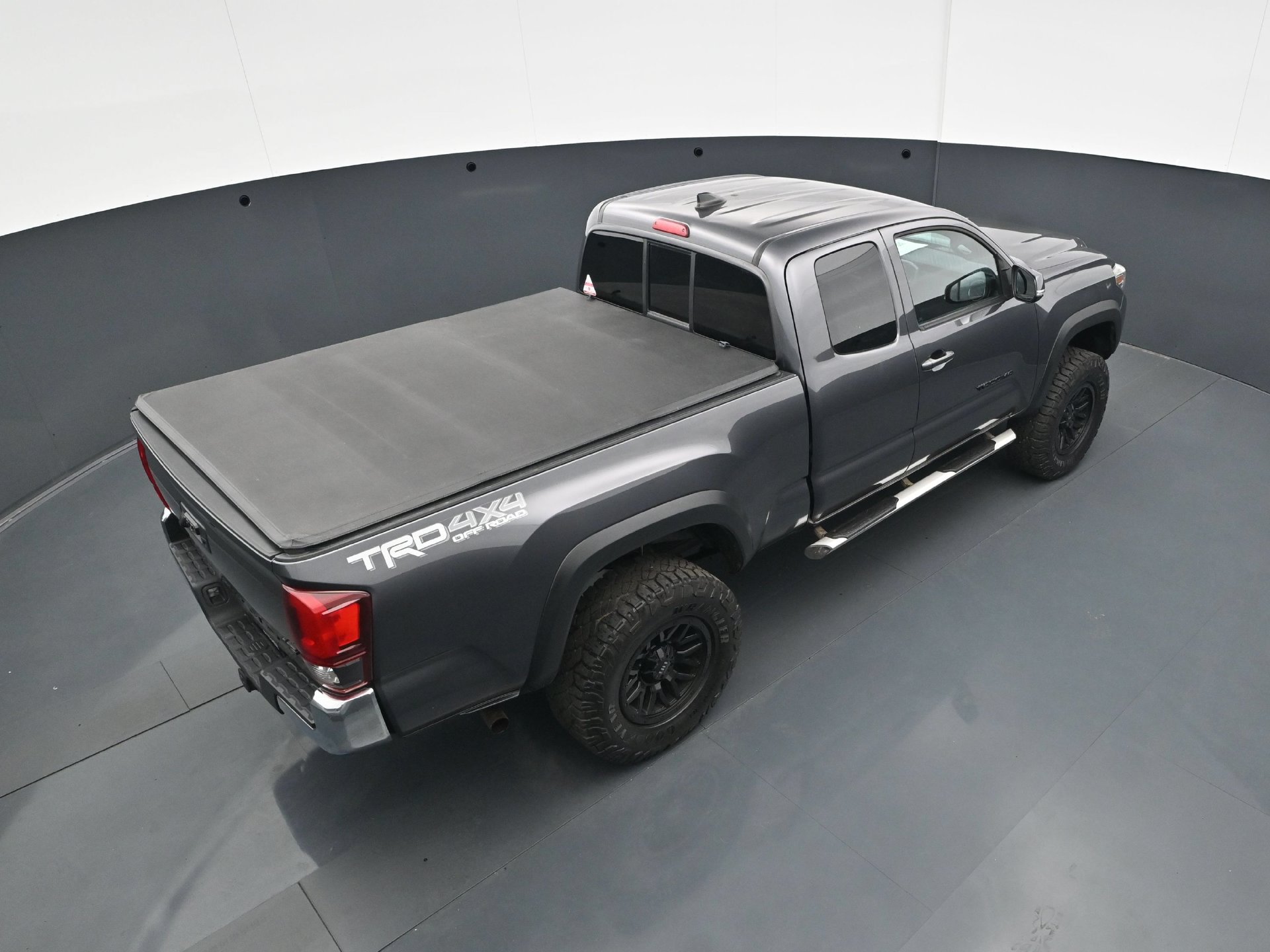 Used 2019 Toyota Tacoma TRD Off-Road AWD/4WD image 38