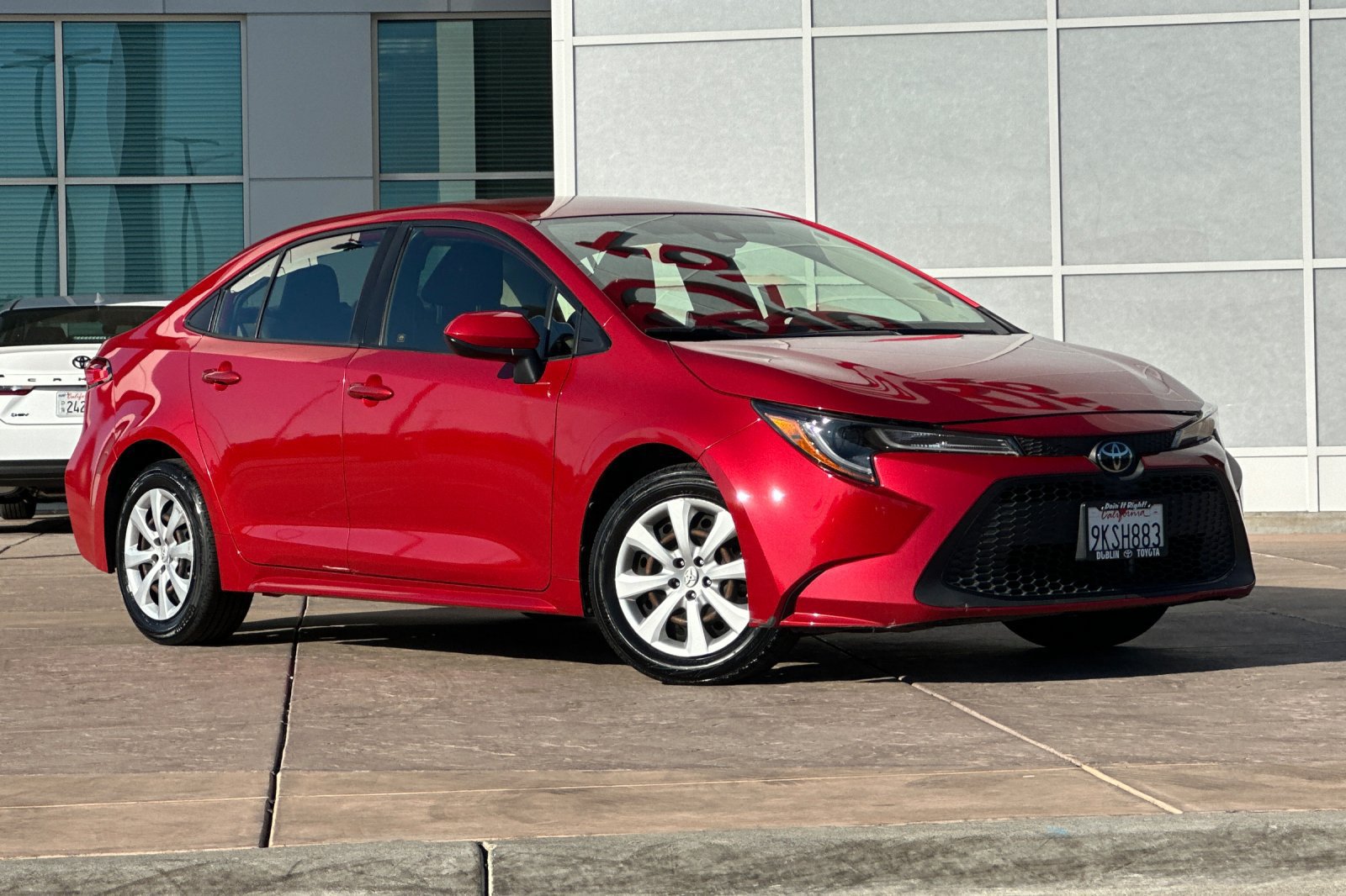 Certified 2020 Toyota Corolla LE FWD image 2