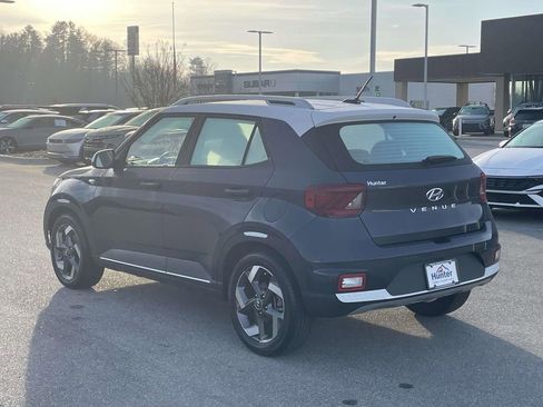 Certified 2024 Hyundai Venue Limited image 26