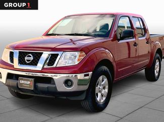 Used 2011 Nissan Frontier SV image 1