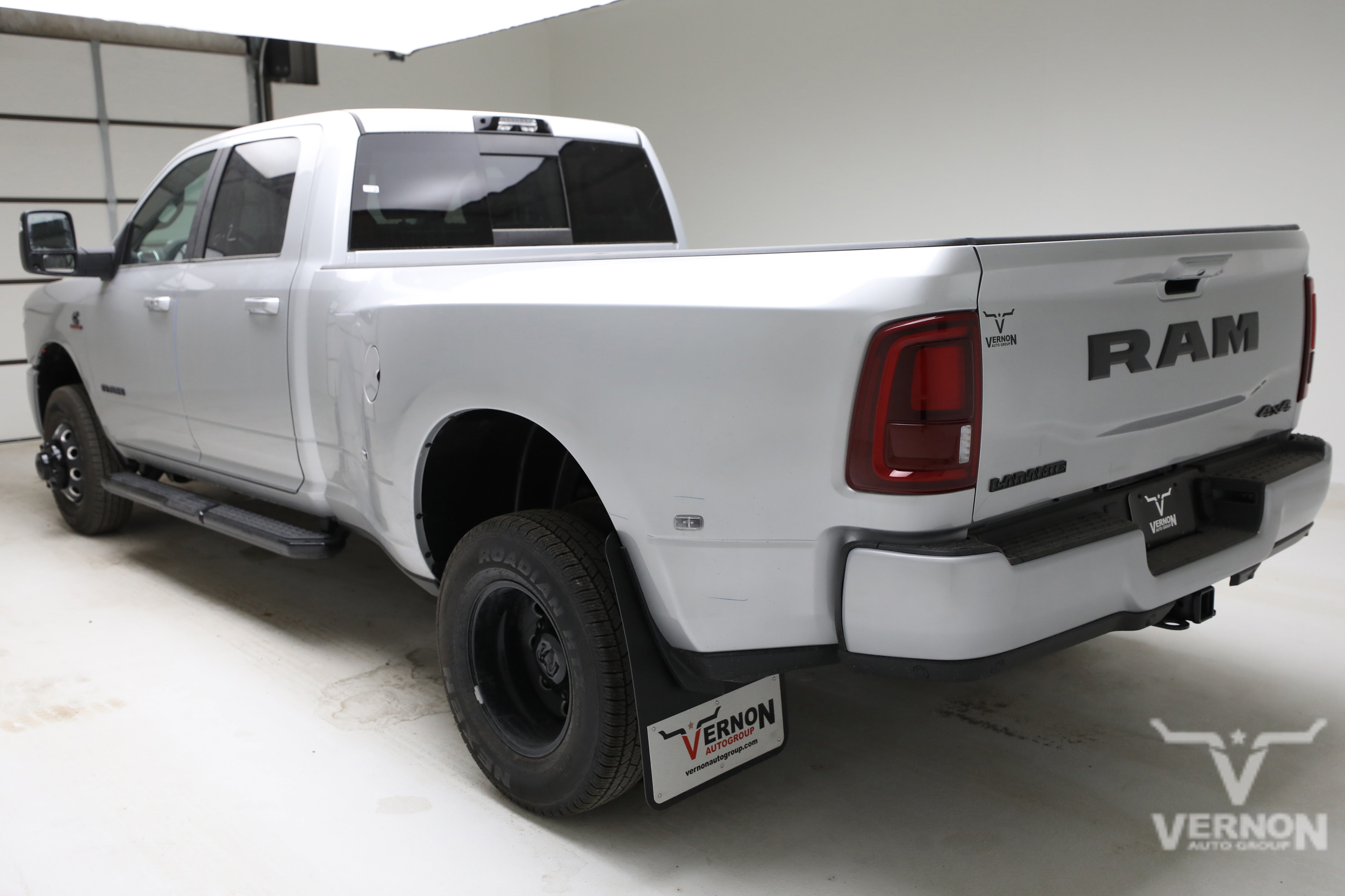 New 2026 RAM 3500 Laramie AWD/4WD image 3