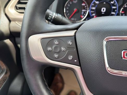 Used 2023 GMC Acadia Denali w/ Denali Ultimate Package image 33