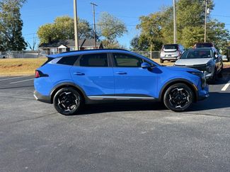 New 2026 Kia Sportage EX w/ EX Panorama Roof Package video 2