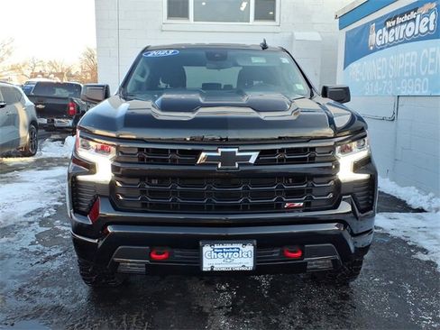 Used 2023 Chevrolet Silverado 1500 LT Trail Boss image 2