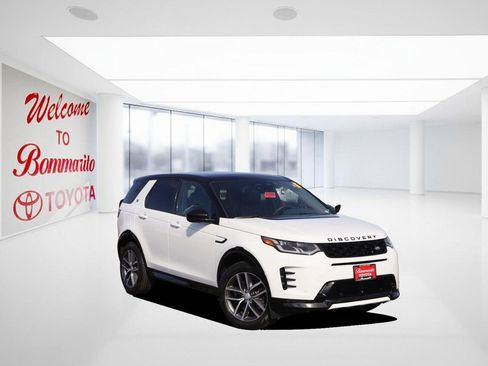 Used 2024 Land Rover Discovery Sport Dynamic SE image 2