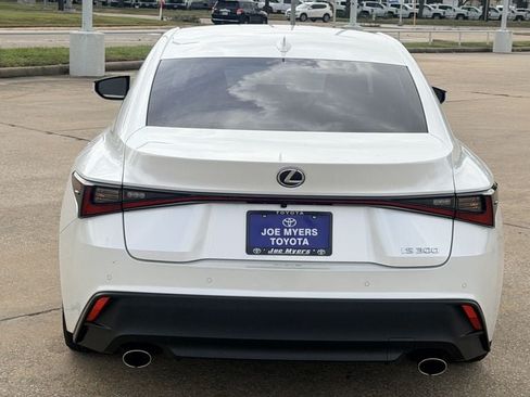 Used 2024 Lexus IS 300 w/ Comfort Package RWD image 8