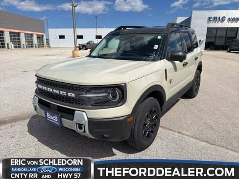 Used 2025 Ford Bronco Sport Outer Banks w/ Outer Banks Tech Package+ AWD/4WD image 1