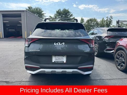 Used 2024 Kia Sportage EX AWD/4WD image 7