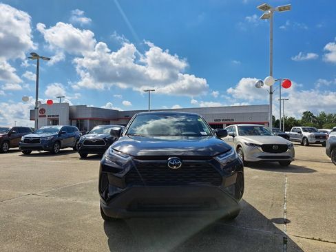 Used 2025 Toyota RAV4 LE FWD image 2