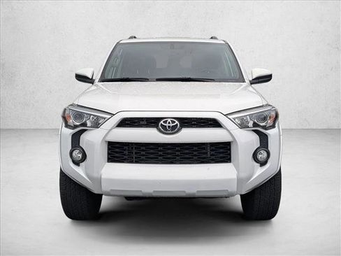Used 2019 Toyota 4Runner SR5 image 3
