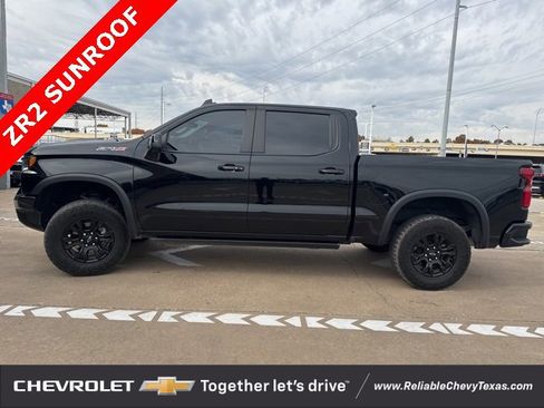 Used 2023 Chevrolet Silverado 1500 ZR2 w/ Technology Package image 7