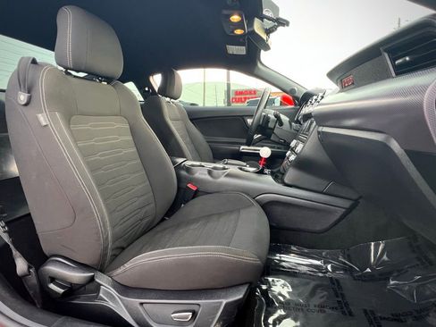 Used 2016 Ford Mustang Coupe image 26