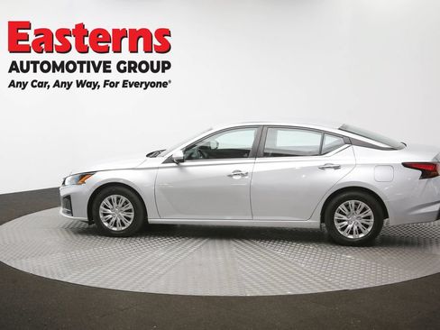 Used 2023 Nissan Altima 2.5 S FWD image 59