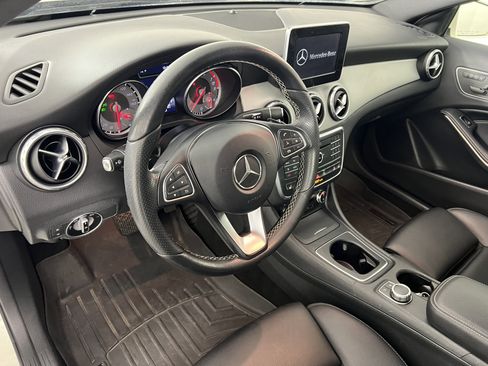 Certified 2017 Mercedes-Benz GLA 250 4MATIC image 17