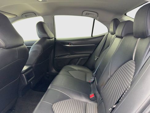 Used 2018 Toyota Camry SE image 35