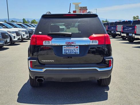 Used 2017 GMC Terrain SLE w/ Technology Package FWD image 5