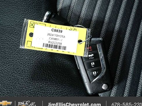 Used 2024 Toyota Camry SE FWD image 35