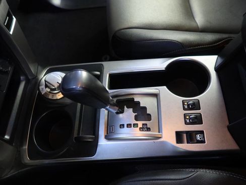 Used 2020 Toyota 4Runner SR5 Premium image 24