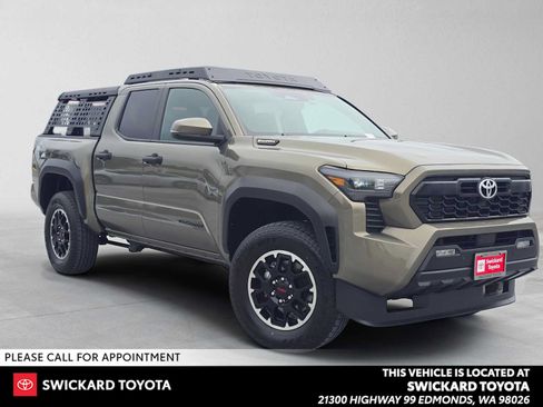 Used 2025 Toyota Tacoma TRD Off-Road w/ TRD Off Road Upgrade Package AWD/4WD image 1