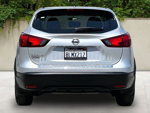 Used 2019 Nissan Rogue Sport S w/ Appearance Package FWD image 6