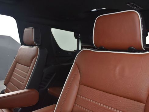 Used 2023 GMC Yukon Denali Ultimate image 26