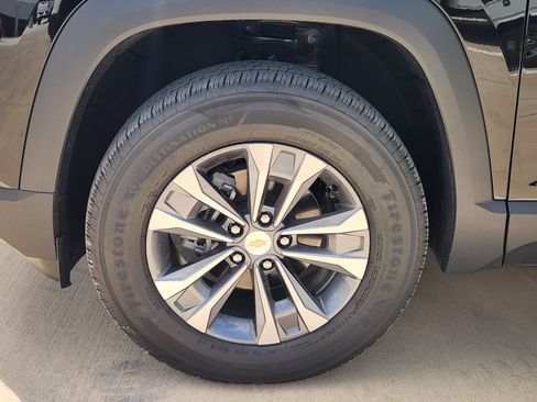 New 2026 Chevrolet Equinox LT w/ Convenience Package II FWD image 11
