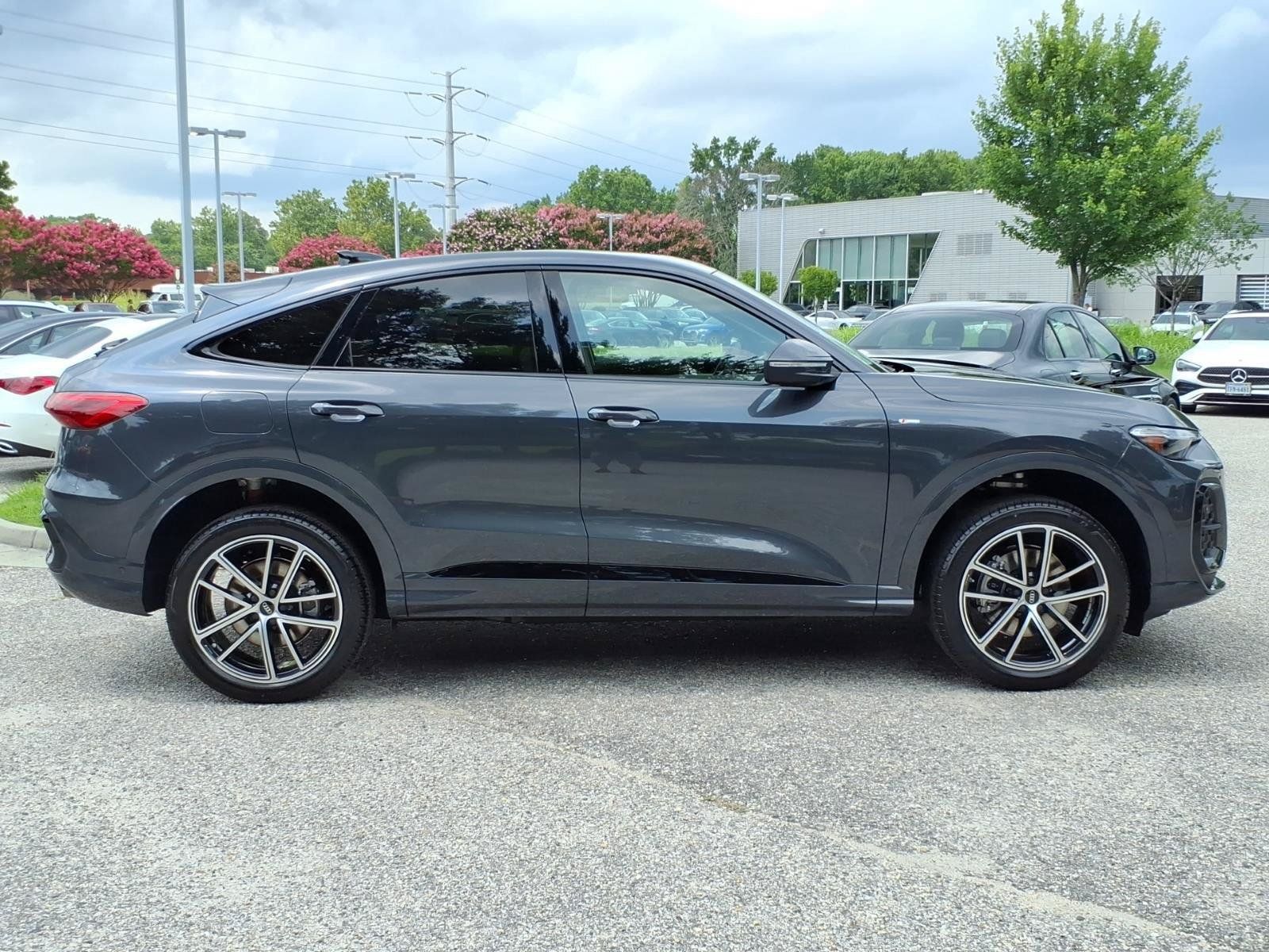 New 2026 Audi Q5 Premium Plus AWD/4WD image 7