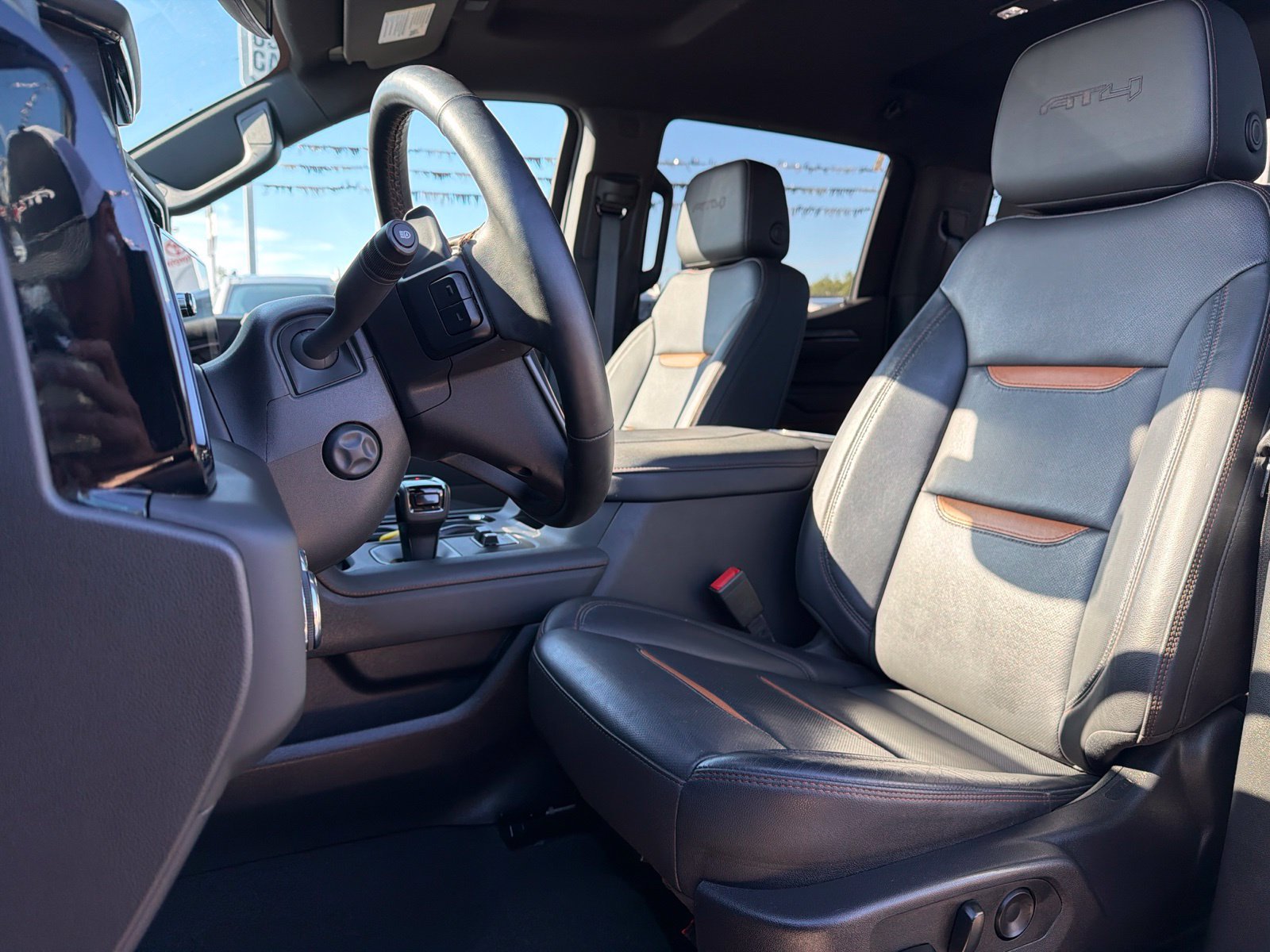 Used 2025 GMC Sierra 1500 AT4 AWD/4WD image 8