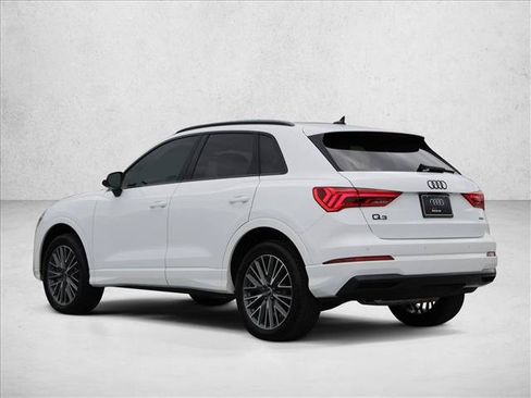 Used 2023 Audi Q3 2.0T Premium w/ Convenience Package AWD/4WD image 11