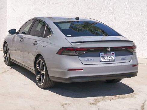 Used 2024 Honda Accord Sport image 9